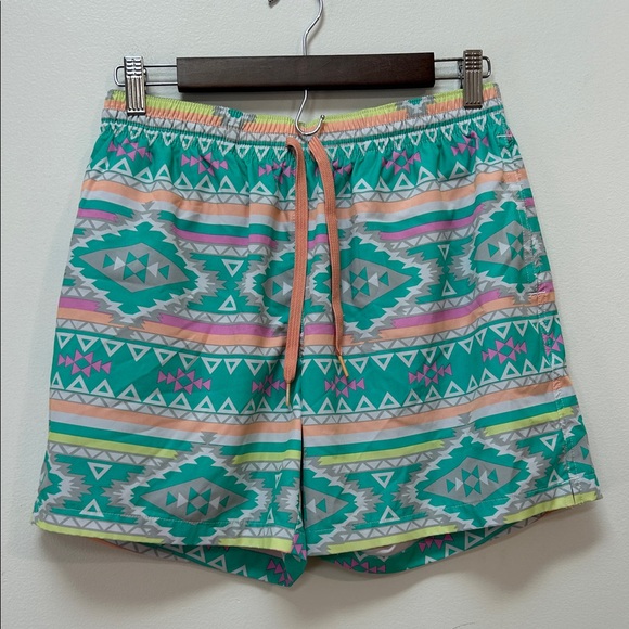 Chubbies The En Fuegos 5.5 Inch Aztec Swim Trunk‎ Board Shorts Lined Size Medium - Picture 2 of 4